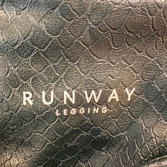 White House Black Market Runway Dark Green Faux Reptile Print Pull On Leggings - Picture 7 of 10